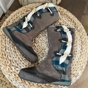 Sorel High Mid Calf Stylish Fur Lined Waterproof Women's Boots Brown (Size 6)